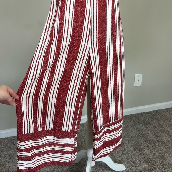 DAYLIGHT STRIPED SLEEVELESS JUMPSUIT CUT OUT NECKLINE IN RED & WHITE SIZE SMALL - Picture 5 of 16